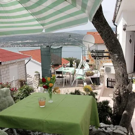 Kate * Trogir